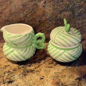 Sugar creamer set